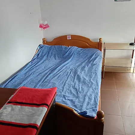 на пъпа на варна, голяма стая! Apartmán Varna
